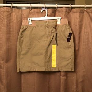 NWT Gloria Vanderbilt skort